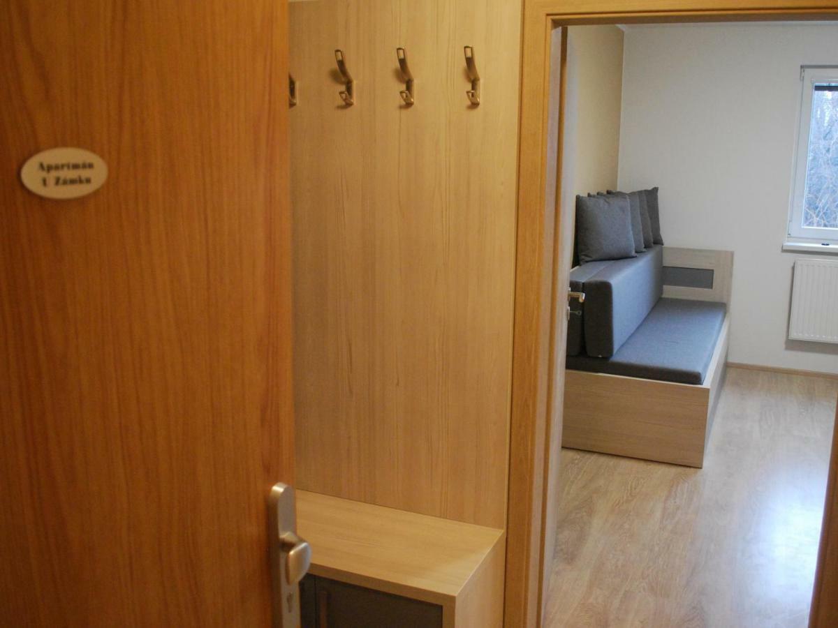 Apartman U Zamku Loučná nad Desnou Exteriör bild